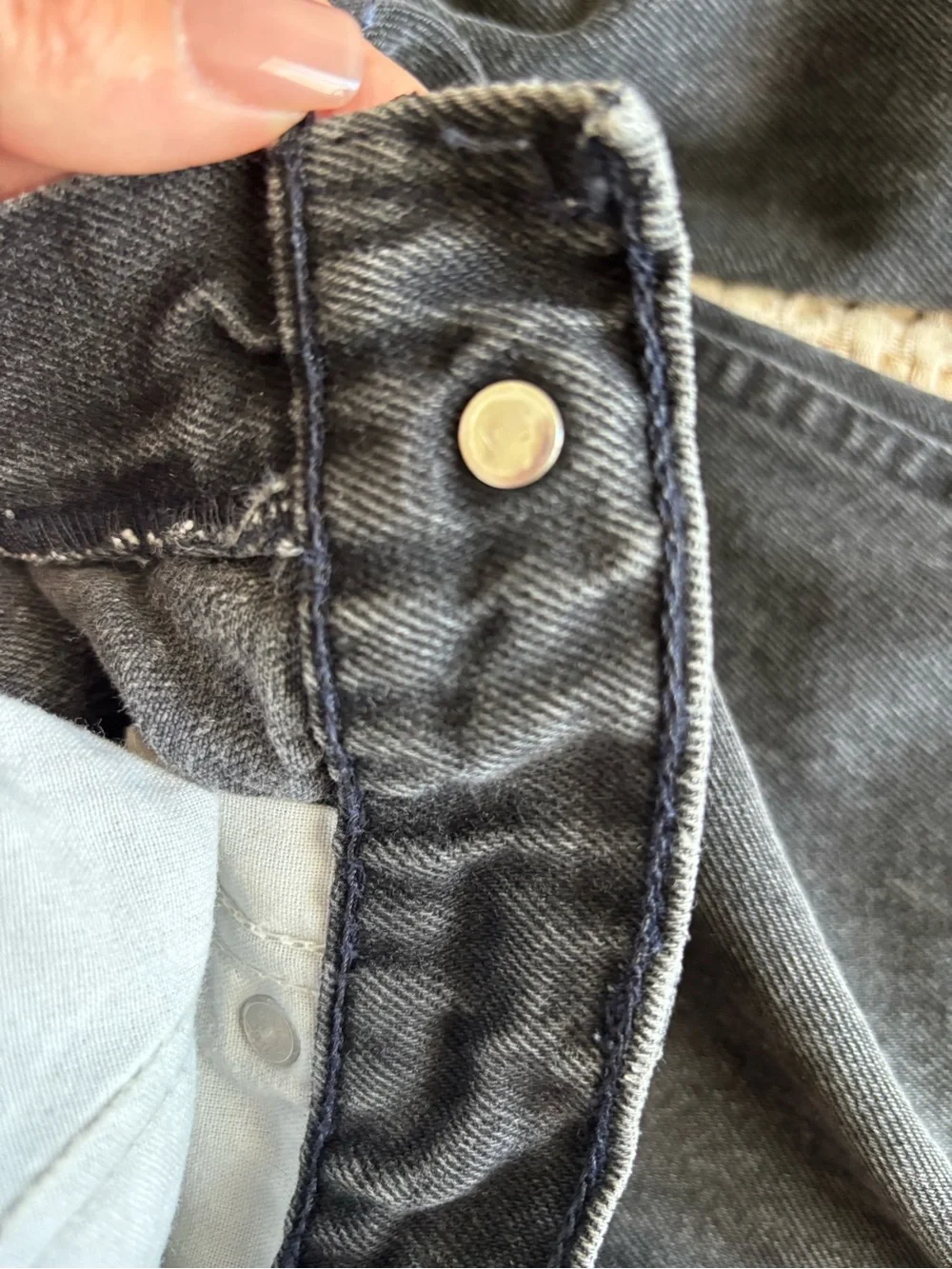 Vintage Levi's 505 Men's Dark Gray Denim Jeans